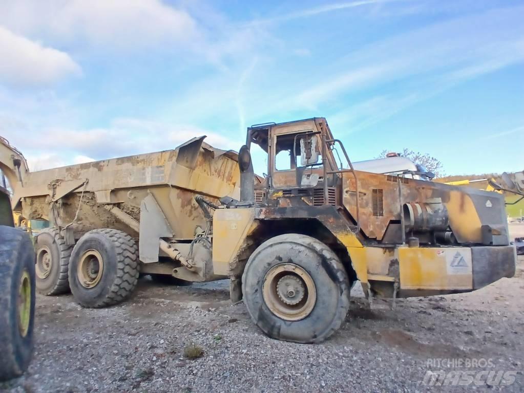 Komatsu HM 300-2 Zglobni demperji