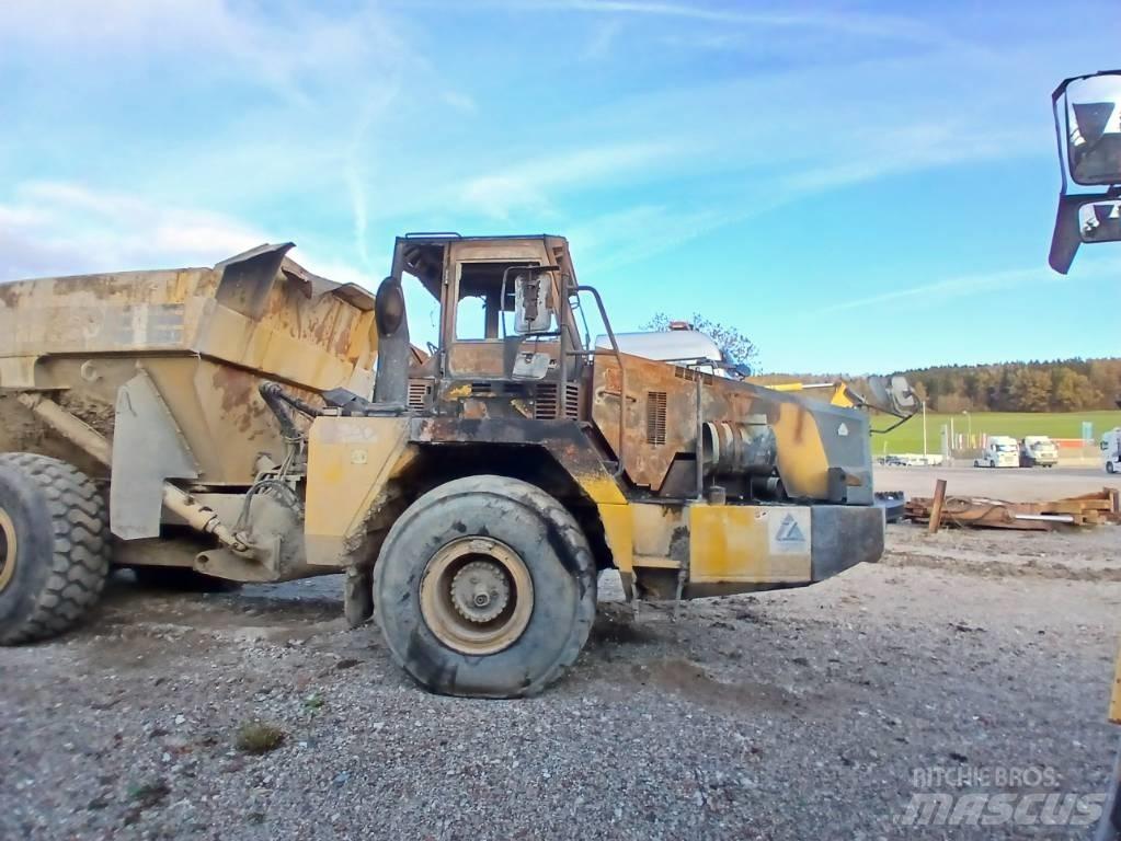 Komatsu HM 300-2 Zglobni demperji