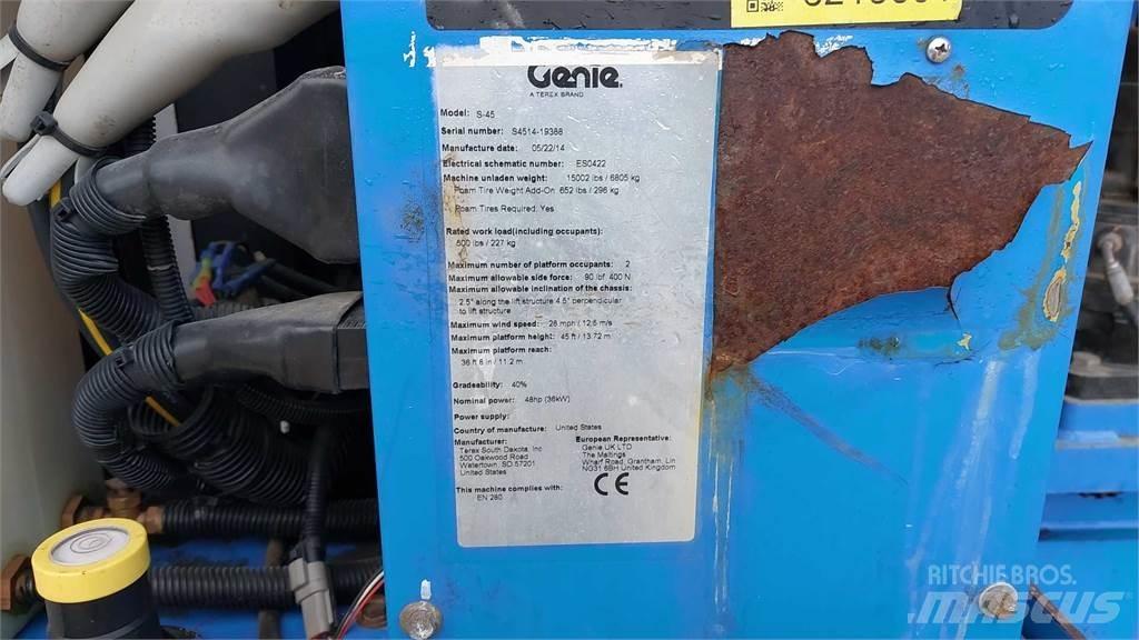 Genie S45 Teleskopske dvižne ploščadi