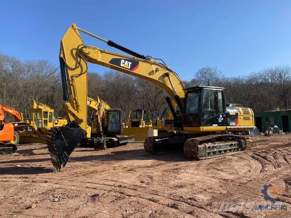 CAT 325 D Bagri goseničarji