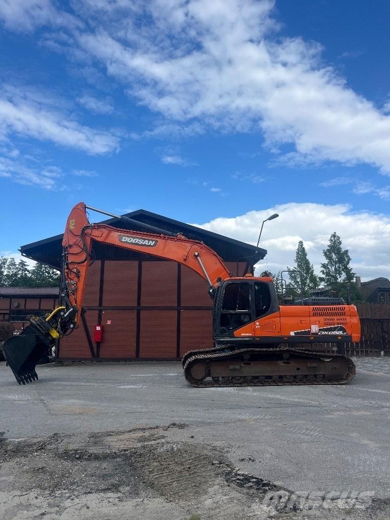 Doosan DX 255 LC-5 Bagri goseničarji