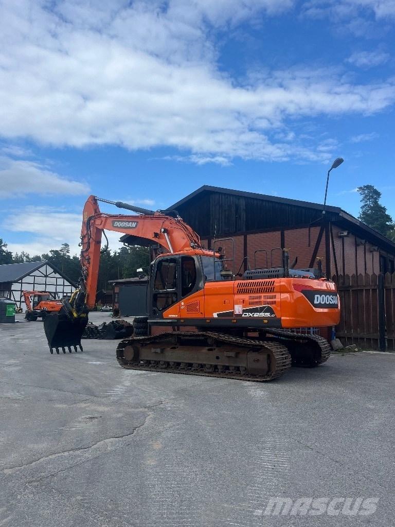 Doosan DX 255 LC-5 Bagri goseničarji