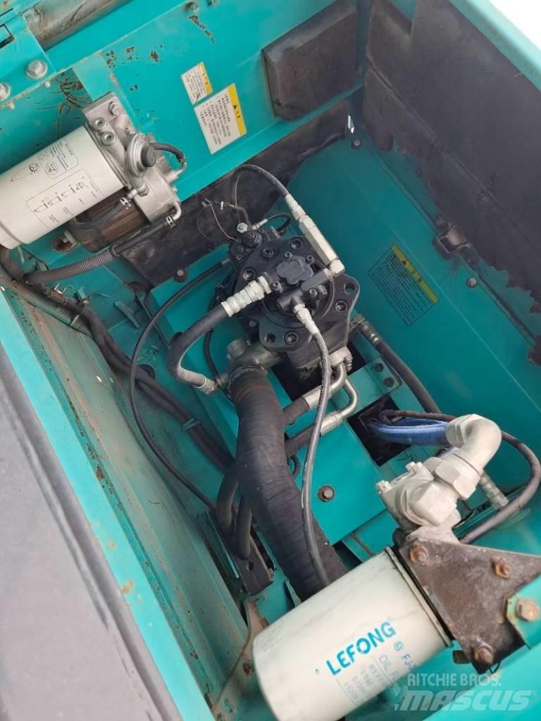 Kobelco SK 260 Bagri goseničarji