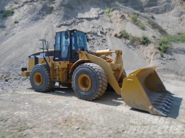 CAT 966 G Kolesni nakladalci