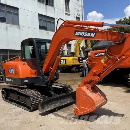 Doosan DH60-7 Mini bagri <7t