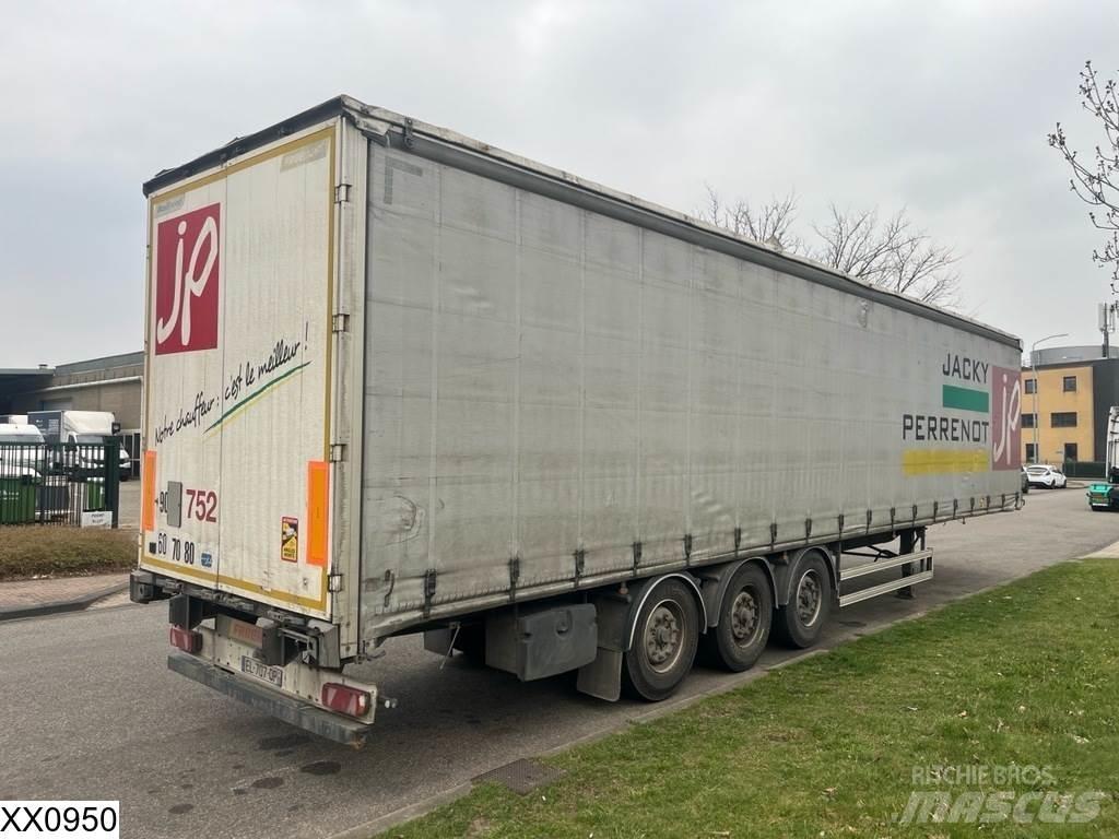 Fruehauf Tautliner Polprikolice s ponjavo