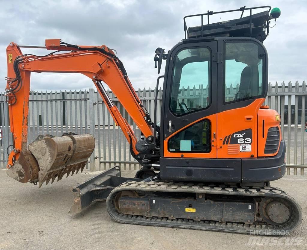 Doosan DX 63-3 Bagri goseničarji