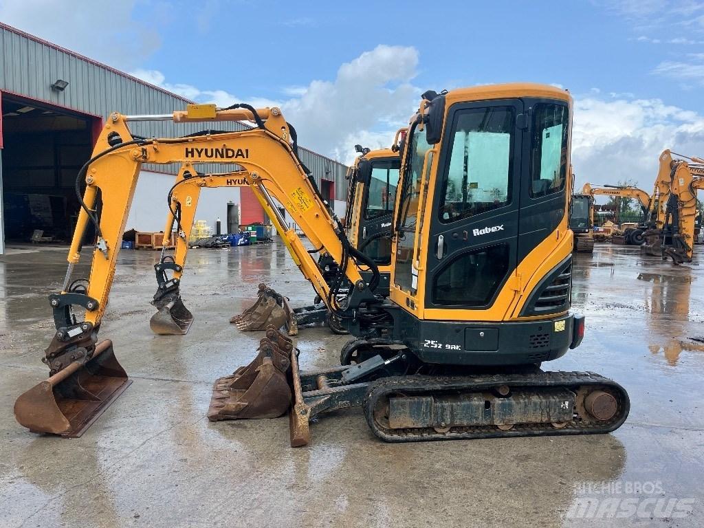 Hyundai R25Z-9 AK Mini bagri <7t