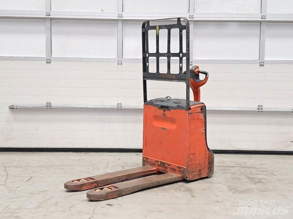 Linde T16 Električni nizko dvižni viličar