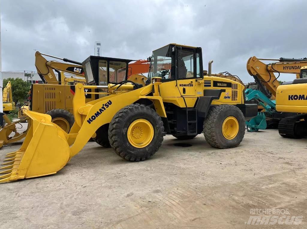 Komatsu WA 320-5 Kolesni nakladalci