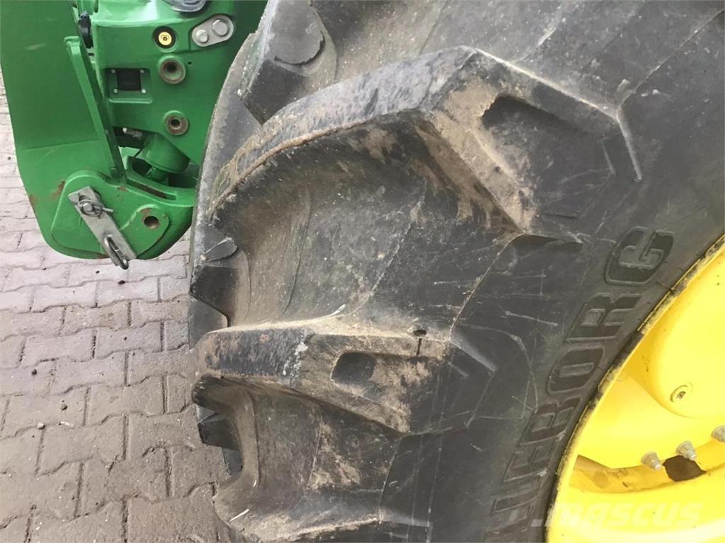 John Deere 7310R Traktorji