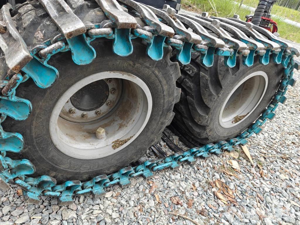 Komatsu 901 XC Harvesterji