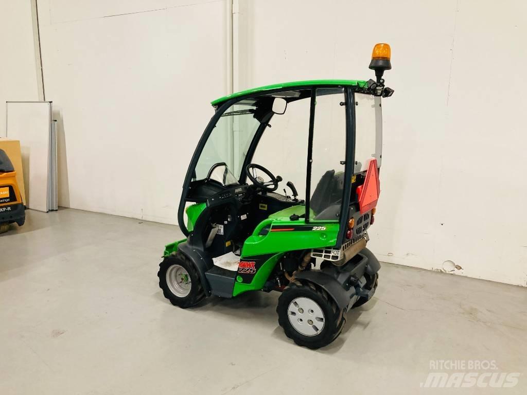 Avant 225 Mini nakladalci