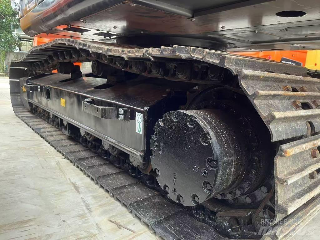 Hitachi zx200 Bagri goseničarji