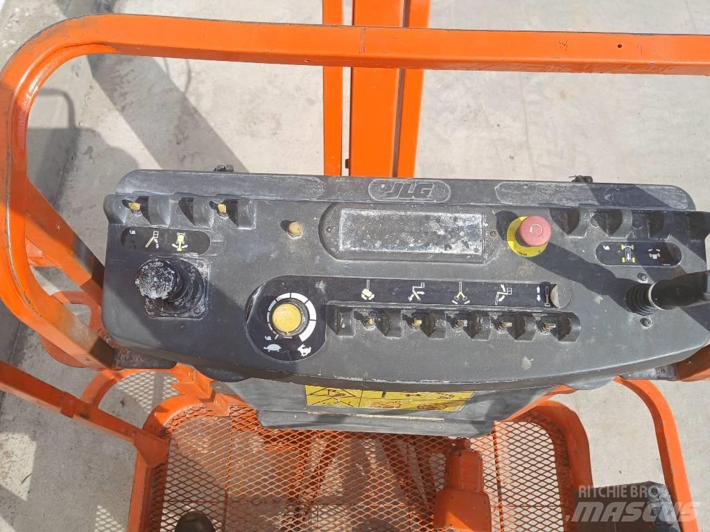 JLG E 300 AJ Zglobne dvižne ploščadi