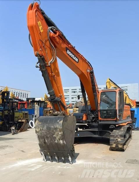 Doosan DX300 Bagri goseničarji