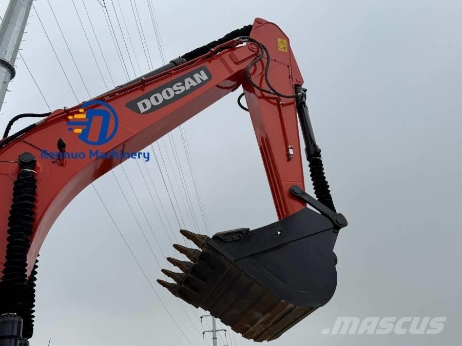 Doosan DX 300LC-9C Bagri goseničarji