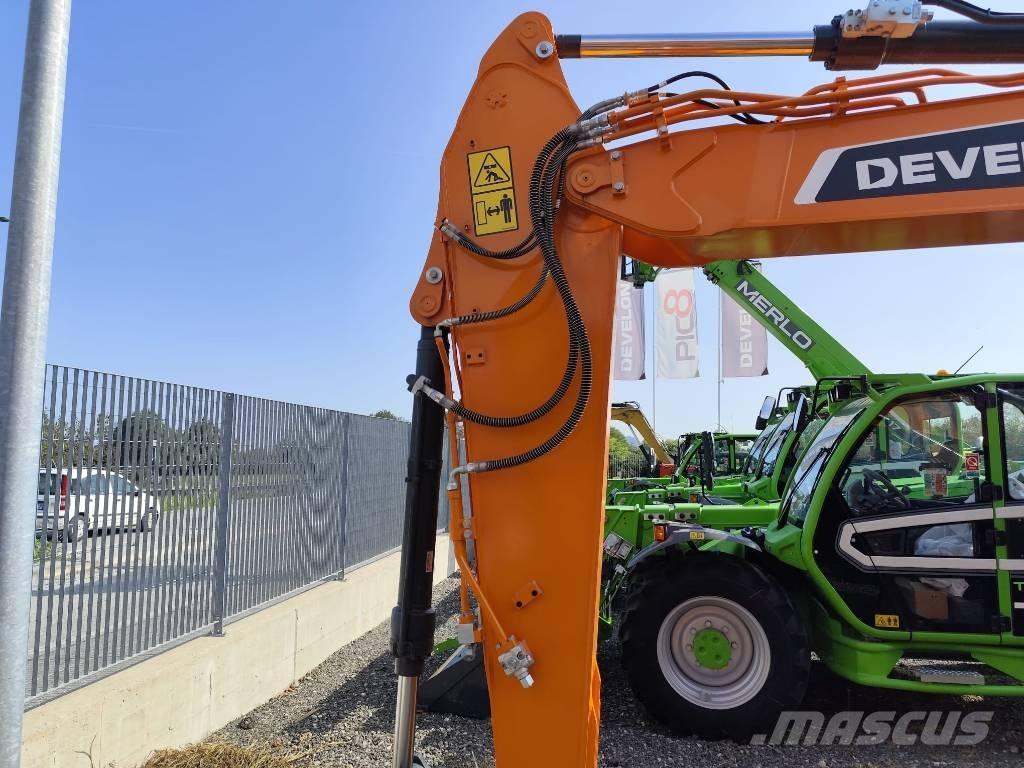 Develon DX 140 LCR-7 Bagri goseničarji