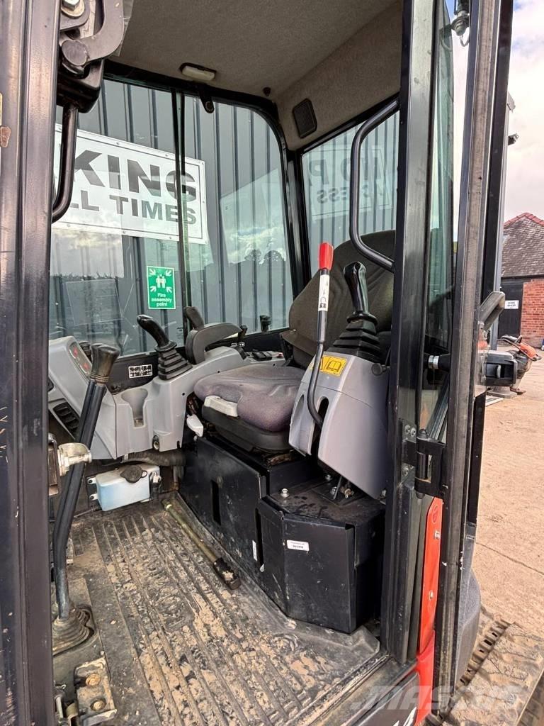 Kubota U 27 Mini bagri <7t