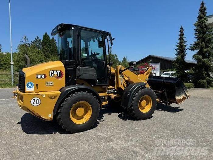 CAT 908 Kolesni nakladalci