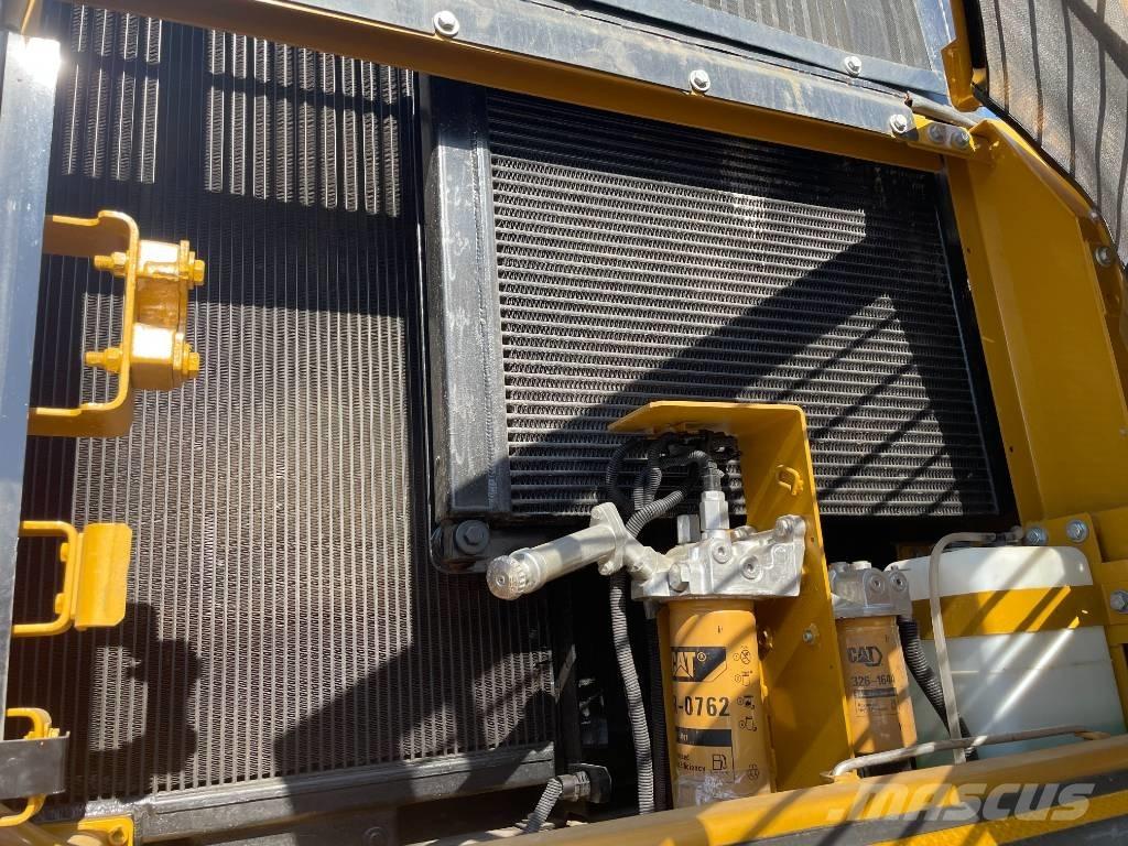 CAT 330 D Bagri goseničarji