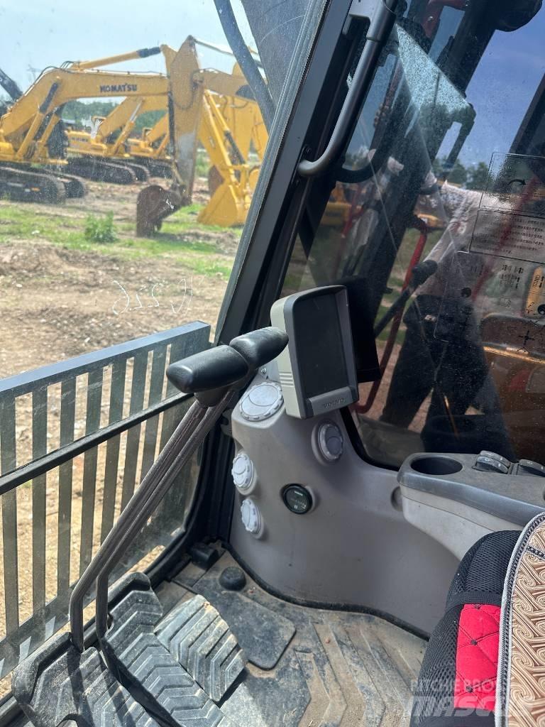 Volvo EC250D Bagri goseničarji