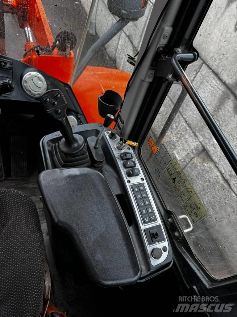 Doosan DL250-5 Kolesni nakladalci