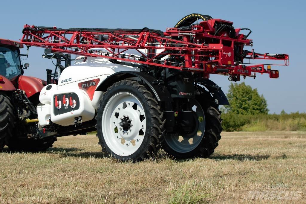 FarmGEM Atlas 4400 Vlečne škropilnice