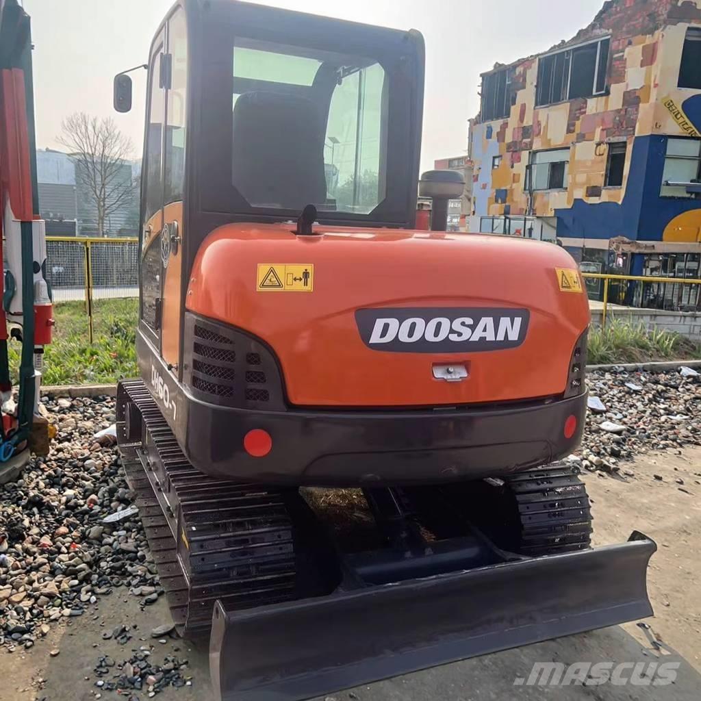 Doosan DH 60 Mini bagri <7t