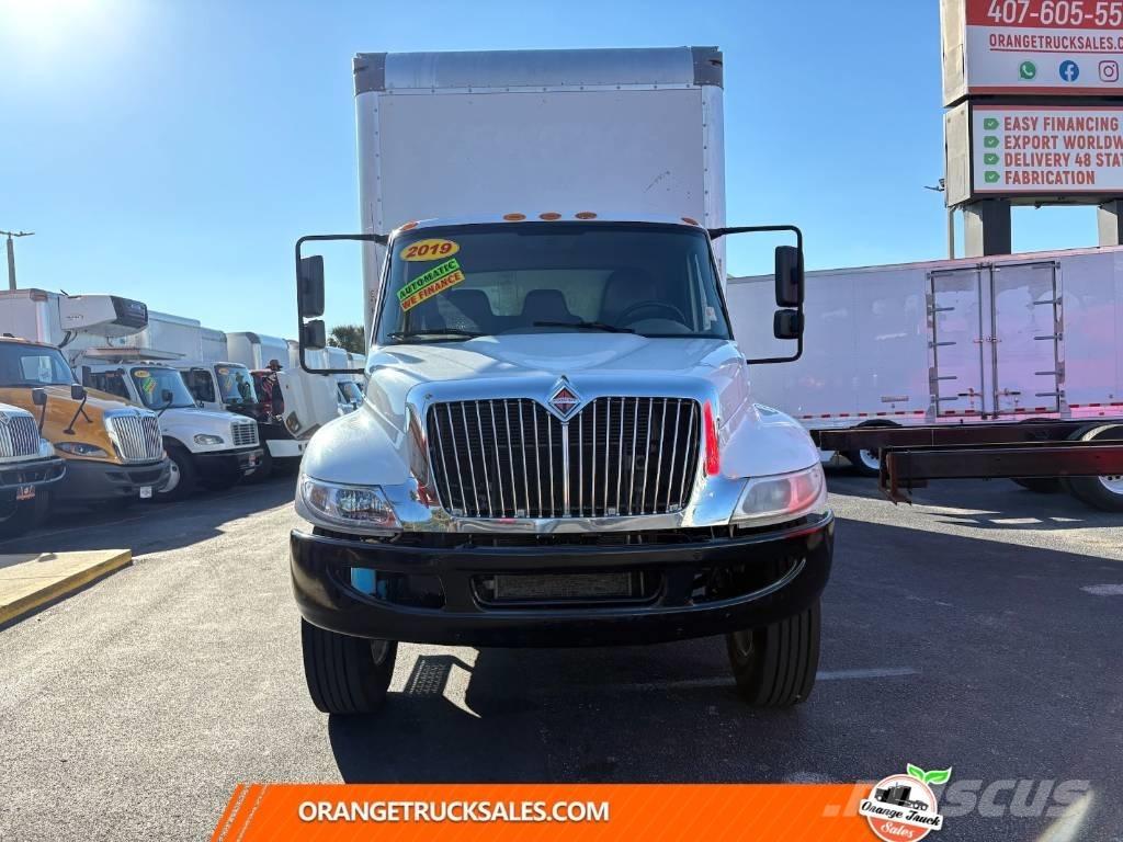 International 4300 Tovornjaki zabojniki