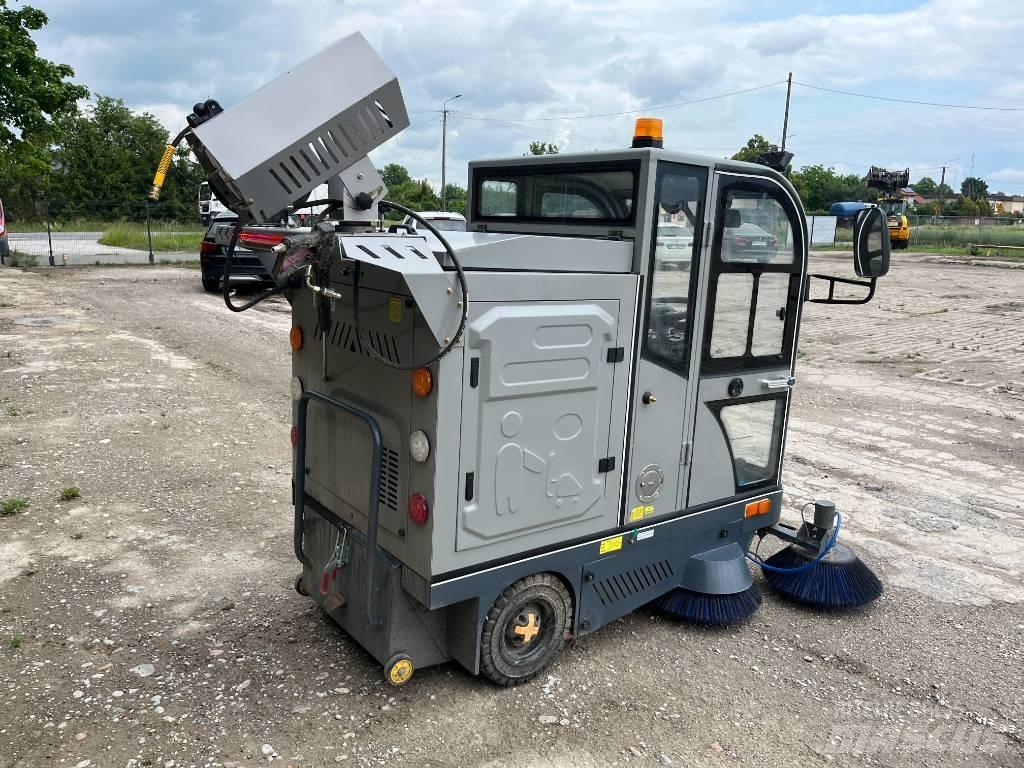  Sweepmec SM3000-Pro Cestni pometači