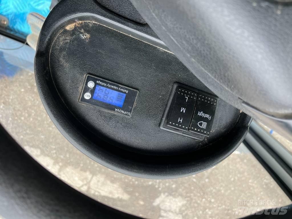  Sweepmec SM3000-Pro Cestni pometači