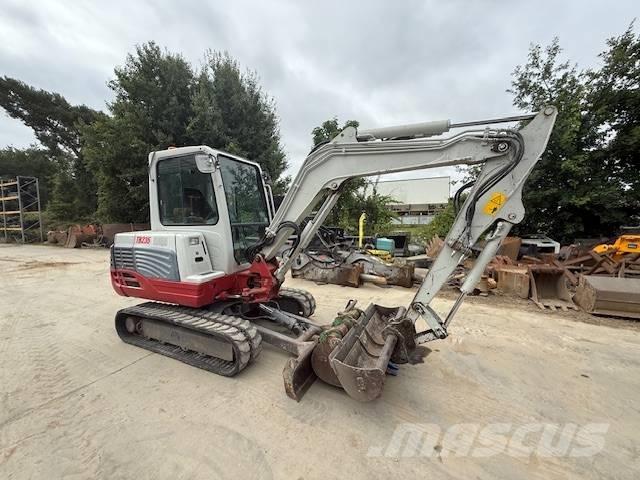 Takeuchi TB 235 Mini bagri <7t