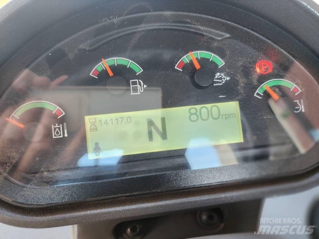 CAT 938M Kolesni nakladalci