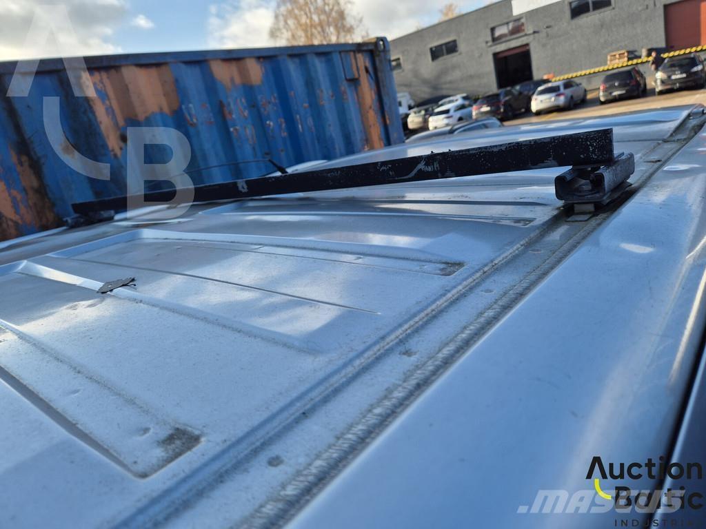 Renault Trafic Avtomobili