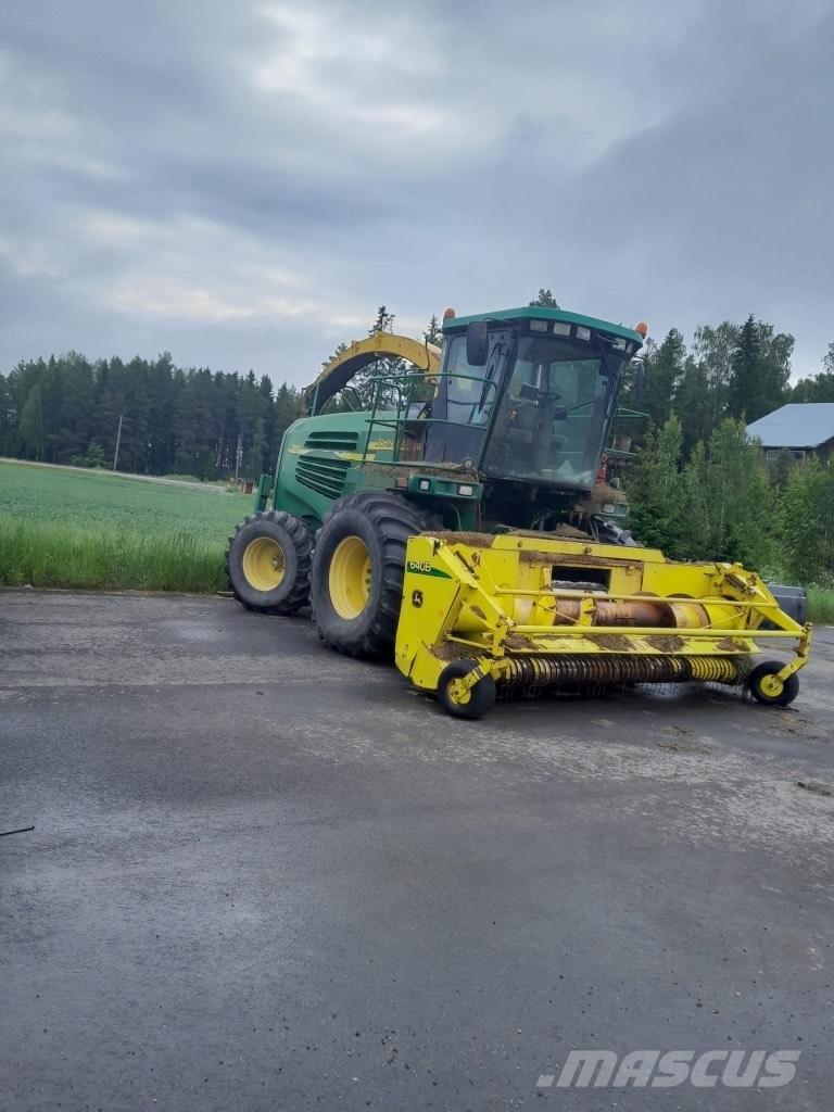 John Deere 7700 Stroji za krmo na lastni pogon