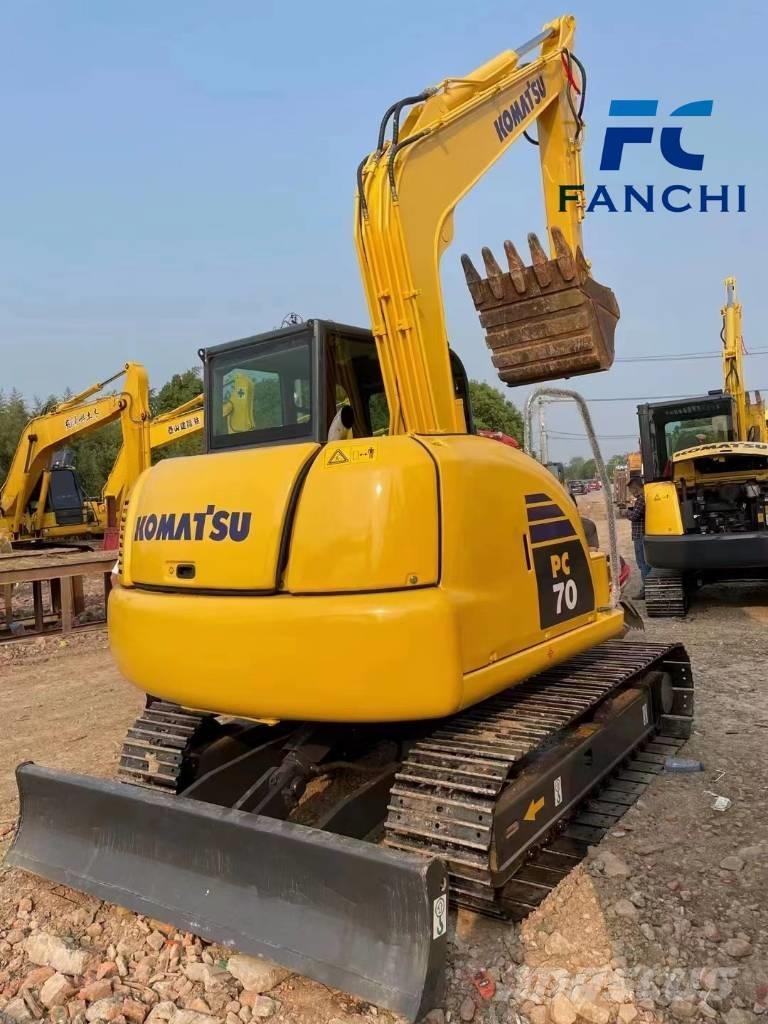 Komatsu PC 70 Midi bagri 7t – 12t