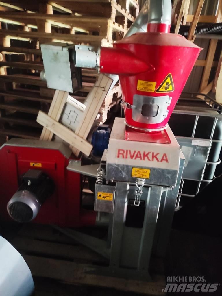 Rivakka 4 kw Hranilnice živine