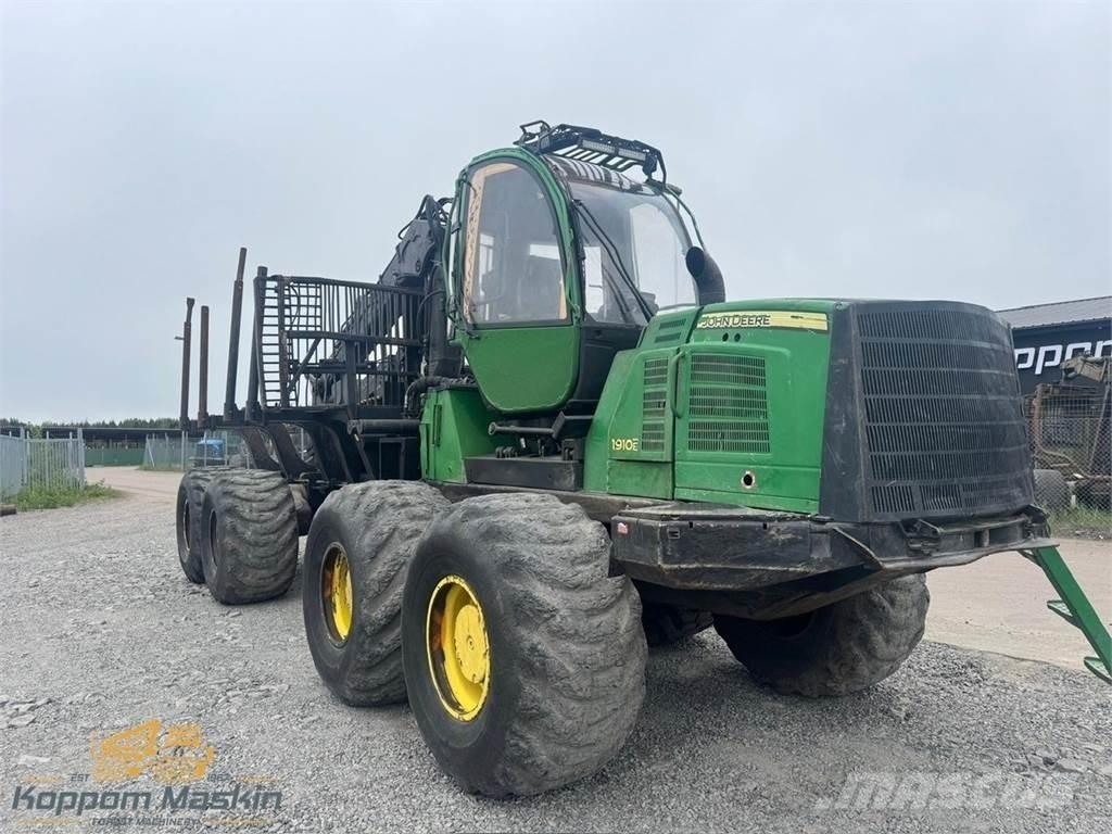 John Deere 1910E Forwarderji