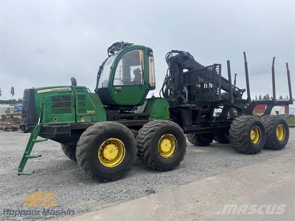 John Deere 1910E Forwarderji