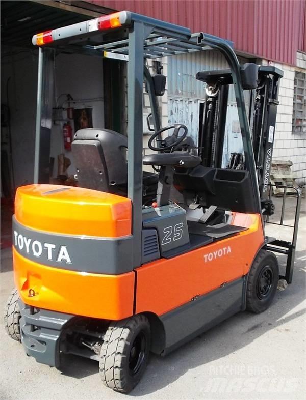 Toyota 7 FBMF 25 Električni viličarji
