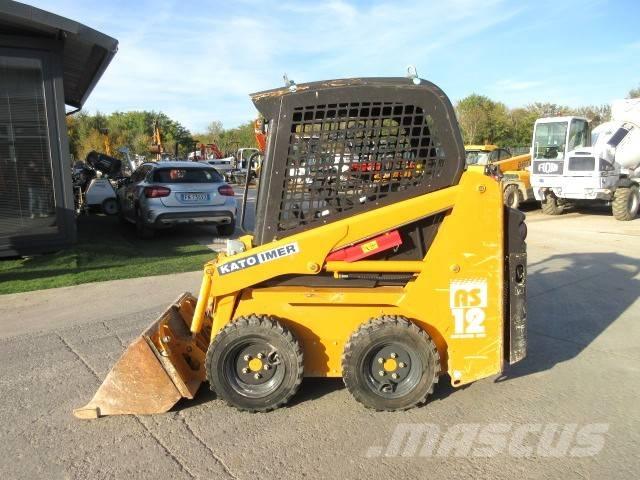 Kato AS12 Skid steer mini nakladalci