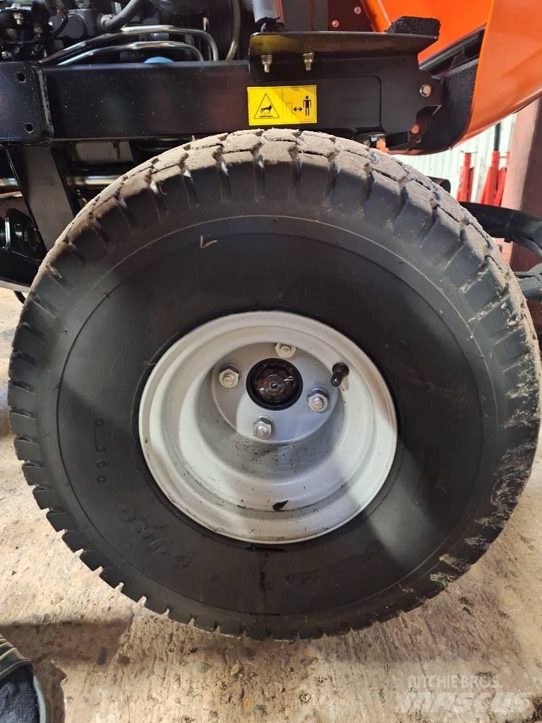 Jacobsen LF570 Kosilnice za zunanji prostor