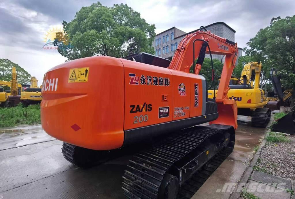 Hitachi ZX 200 Bagri goseničarji