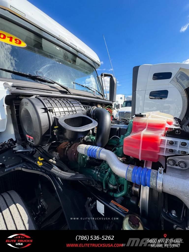 Volvo Commercial VNL Vlačilci