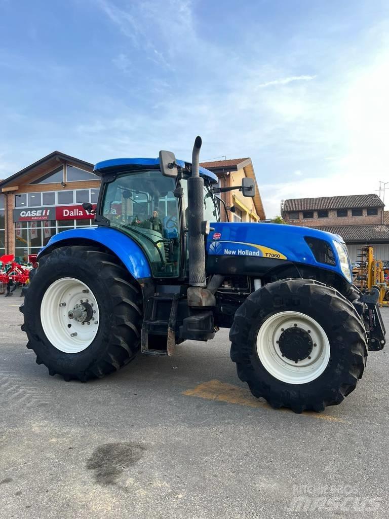 New Holland T 7060 Traktorji