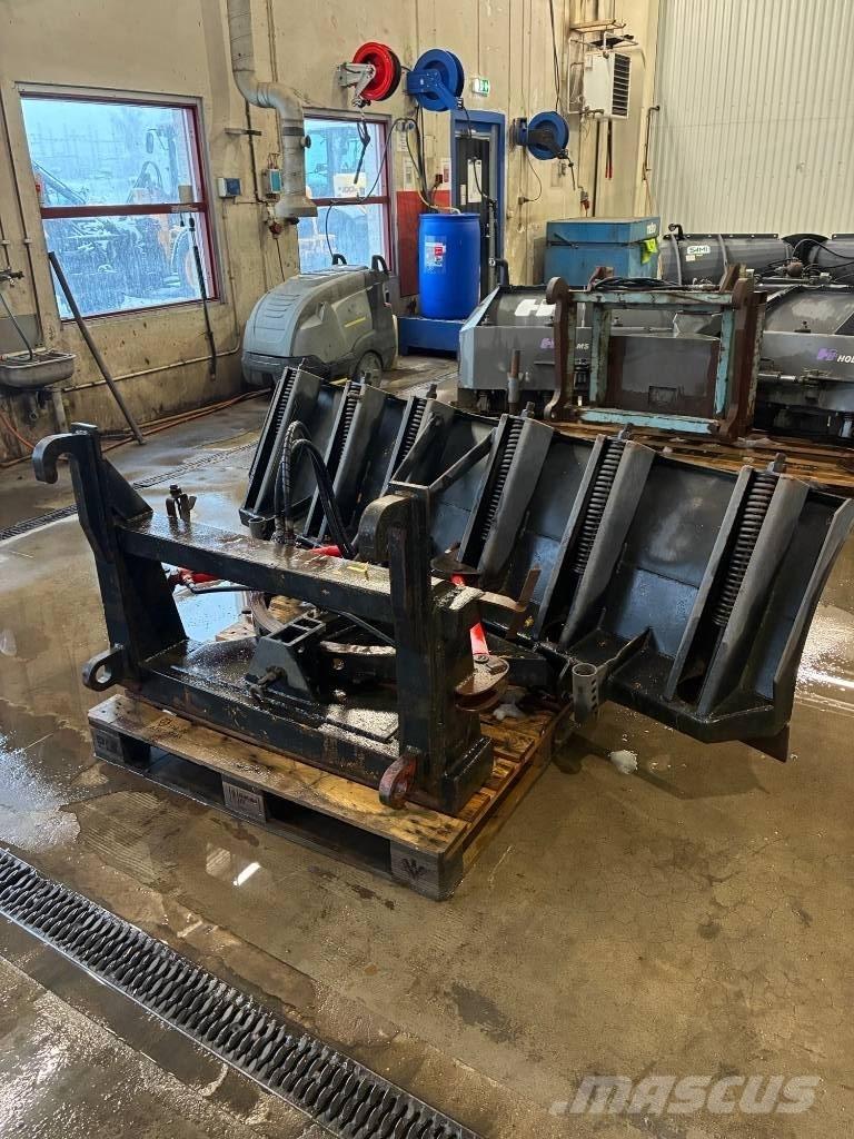  Diagonalblad 240 Snežne deske in plugi