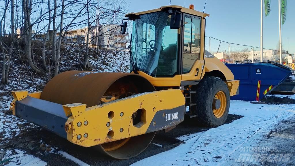 Volvo SD 160 B Kolesni valjarji s pnevmatikami