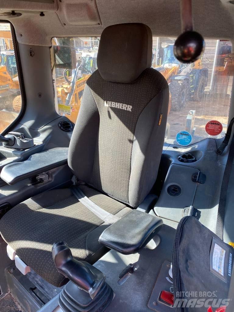 Liebherr PR 756 Buldožerji goseničarji