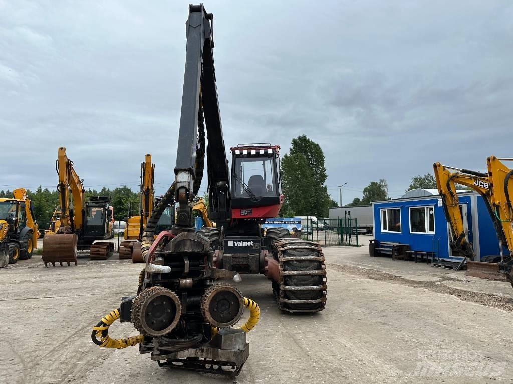 Valmet 911.4 Harvesterji